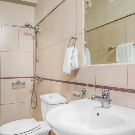 Ratzakli Sleeps 8 Pool Air Con Wifi Βίλα