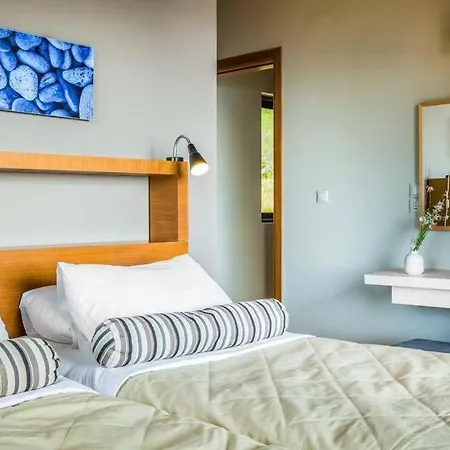 Ratzakli Sleeps 8 Pool Air Con Wifi Βίλα Ρατζακλί