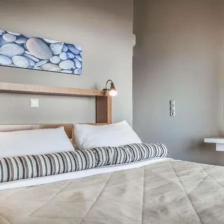 Ratzakli Sleeps 8 Pool Air Con Wifi Ρατζακλί